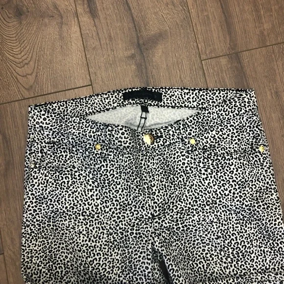 JUICY COUTURE SKINNY ANIMAL PRINTS IN BLACK AND WHITE COLOUR IN SIZE 28 - Picture 3 of 10